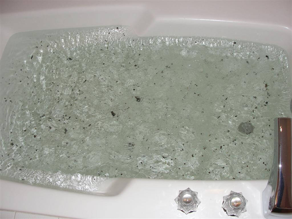 5 Common Issues with Whirlpool Bathtubs and How to Address Them
