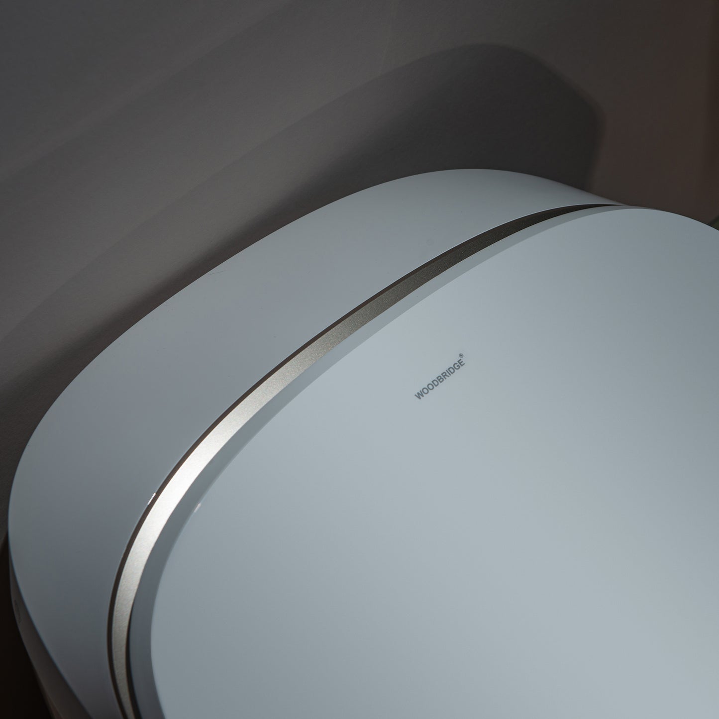 WOODBRIDGE LT610 | Smart Bidet Toilet | Hands-Free Auto Open/Close, Auto Flush & Heated Seat | Night Light
