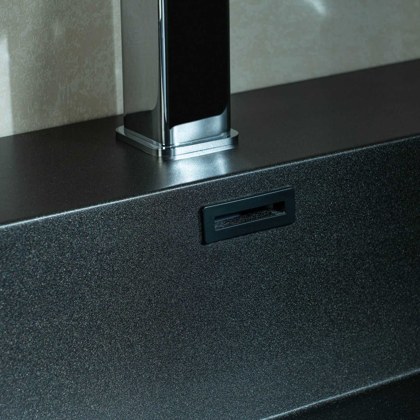 WOODBRIDGE | Wall-Mounted Floating Bathroom Vanity | Multi-Layer Engineered Wood | Black Sintered Stone Top
