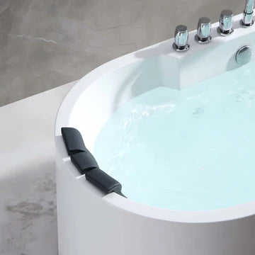 Empava 67AIS17 - 67" Oval Shaped Whirlpool Bathtub with Center Drain
