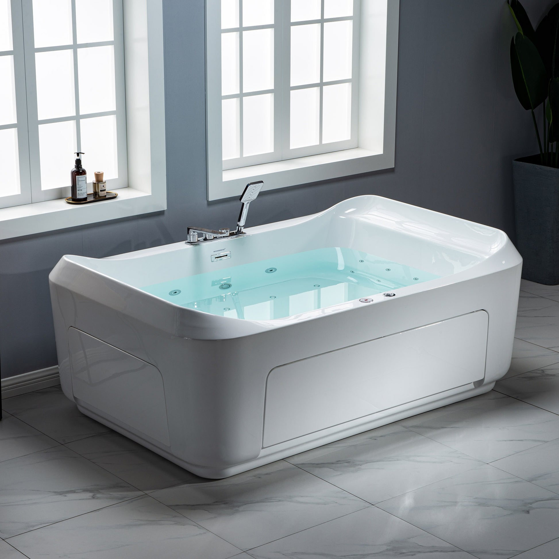 
70"x47"-Wide-Freestanding-Hydrotherapy-Tub.jpg 
