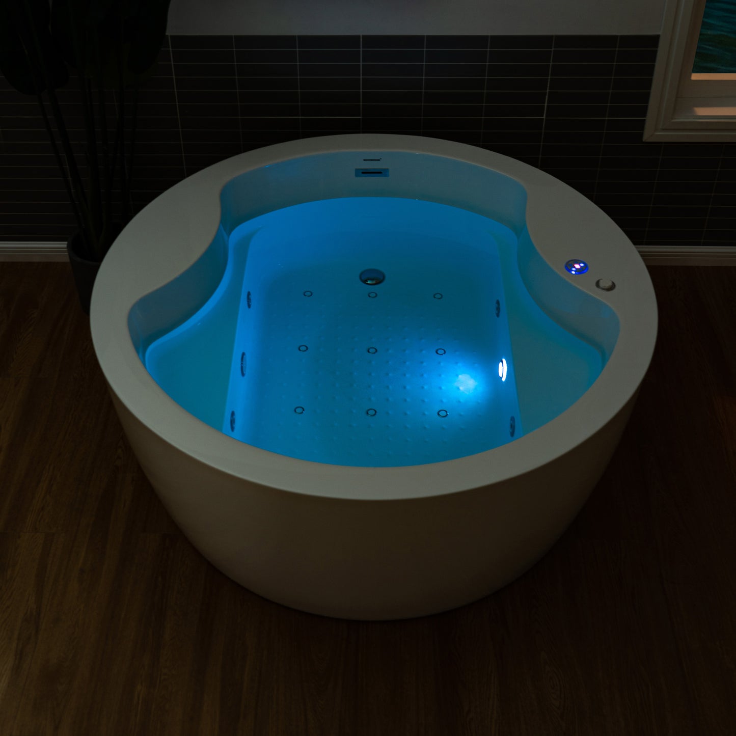 Woodbridge BJ061 59" Circular Heated Freestanding Spa bathtub with Integrated Seats
