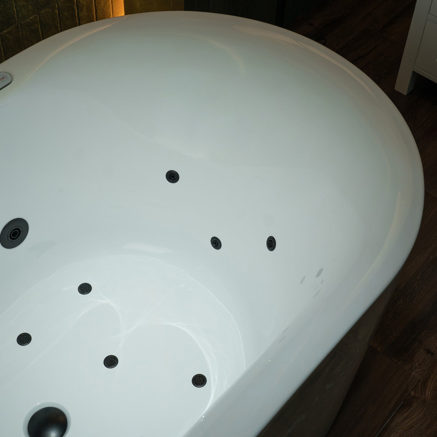 WOODBRIDGE BM100+F0051MB | 59" Whirlpool and Air Heated Bathtub with Matte Black Faucet Trim